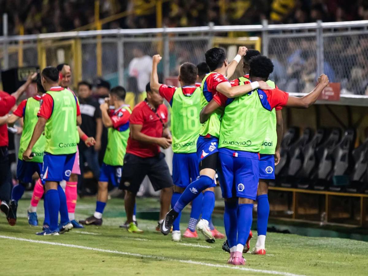 La decepción del Real España, la fiesta del Xelajú y la chapina que cautivó en el Morazán