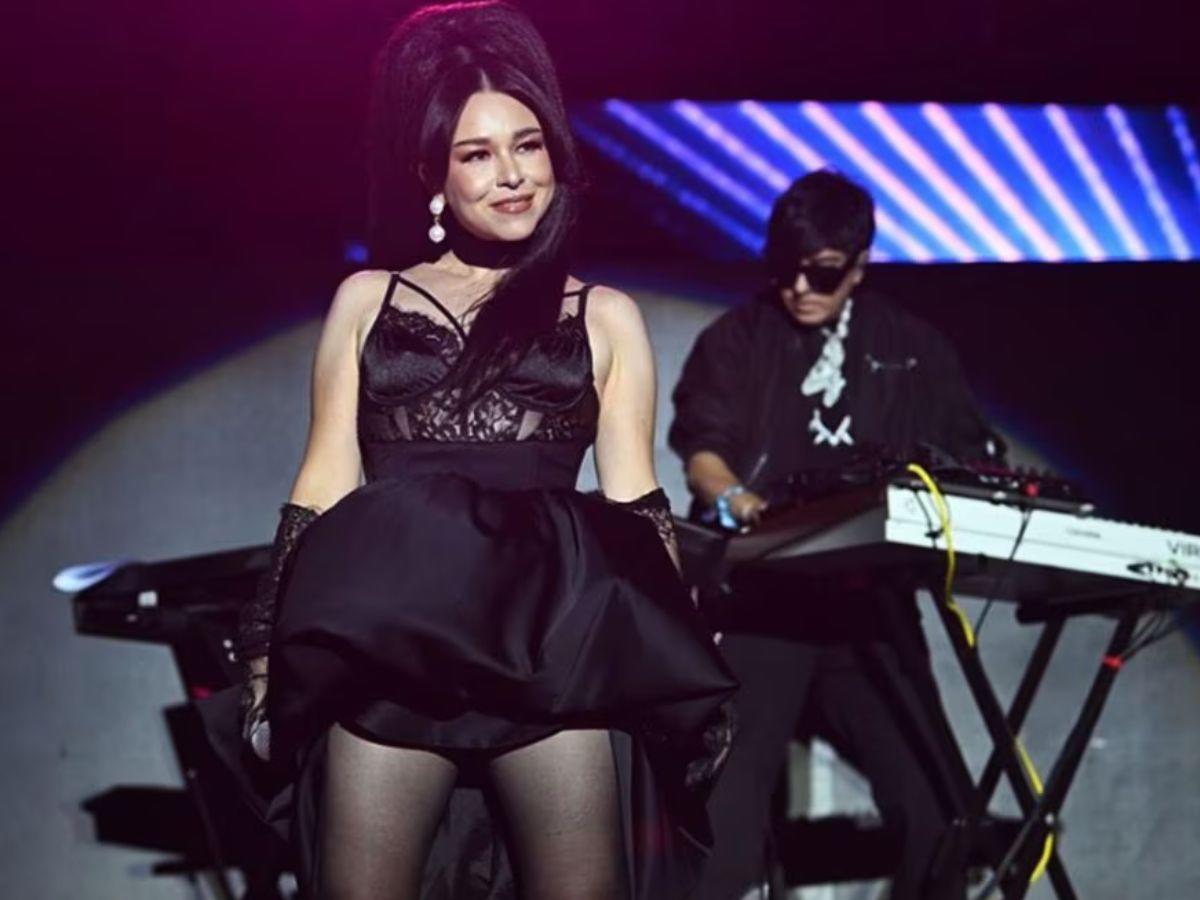 Llueven críticas a Belanova en su regreso a los escenarios: “Canta horrible”