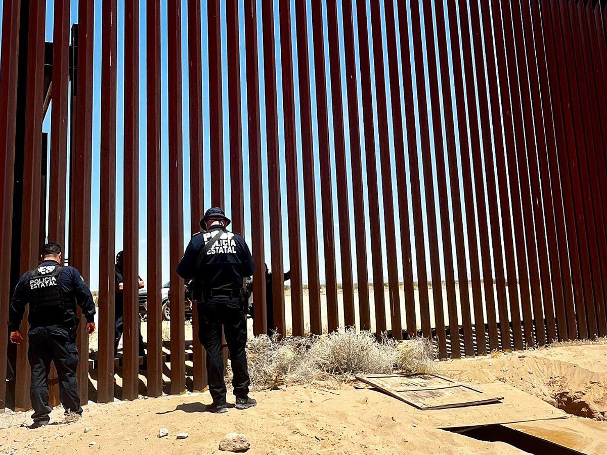Descubren narcotúnel bajo el muro fronterizo entre México y Estados Unidos