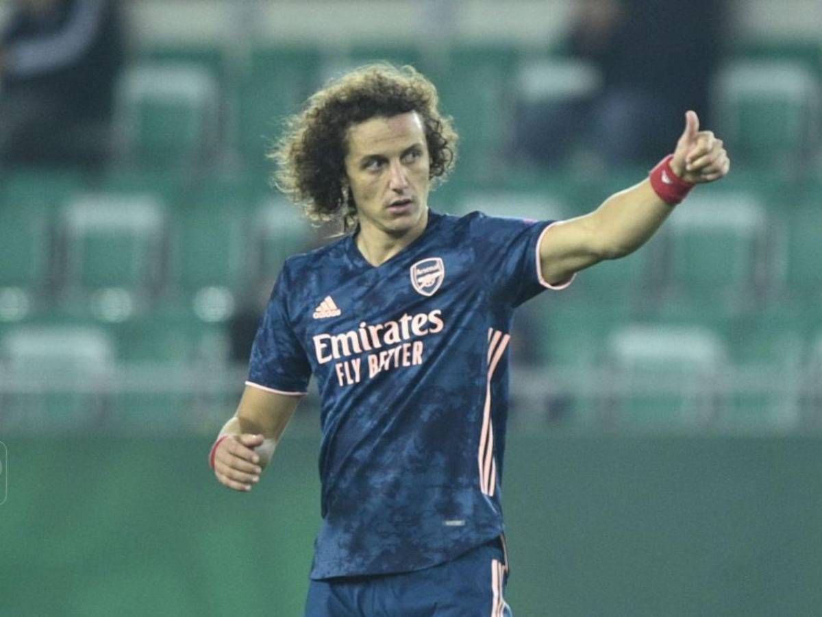 David Luiz involucrado en escándalo con modelo brasileña