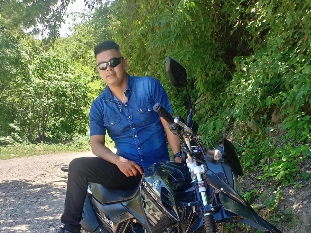 “Que les perdone el Señor, pero menos yo”: el dolor del padre del policía Erlin Izaguirre