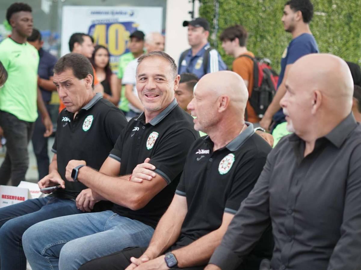 Tota Medina y su preocupación para el torneo Apertura y la Copa Centroamericana