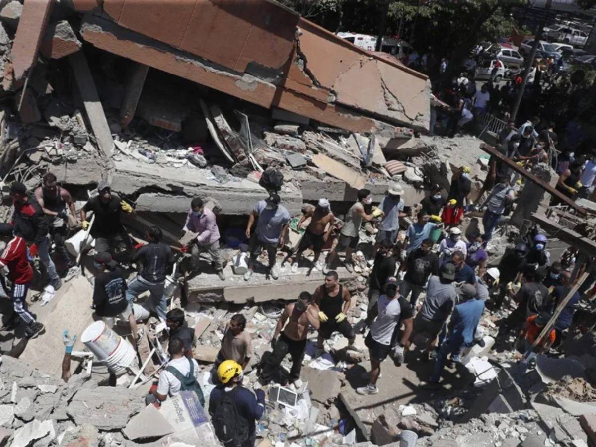 Hallan sin vida a Valentina Vanegas, madre del bebé rescatado tras terremoto en Colombia