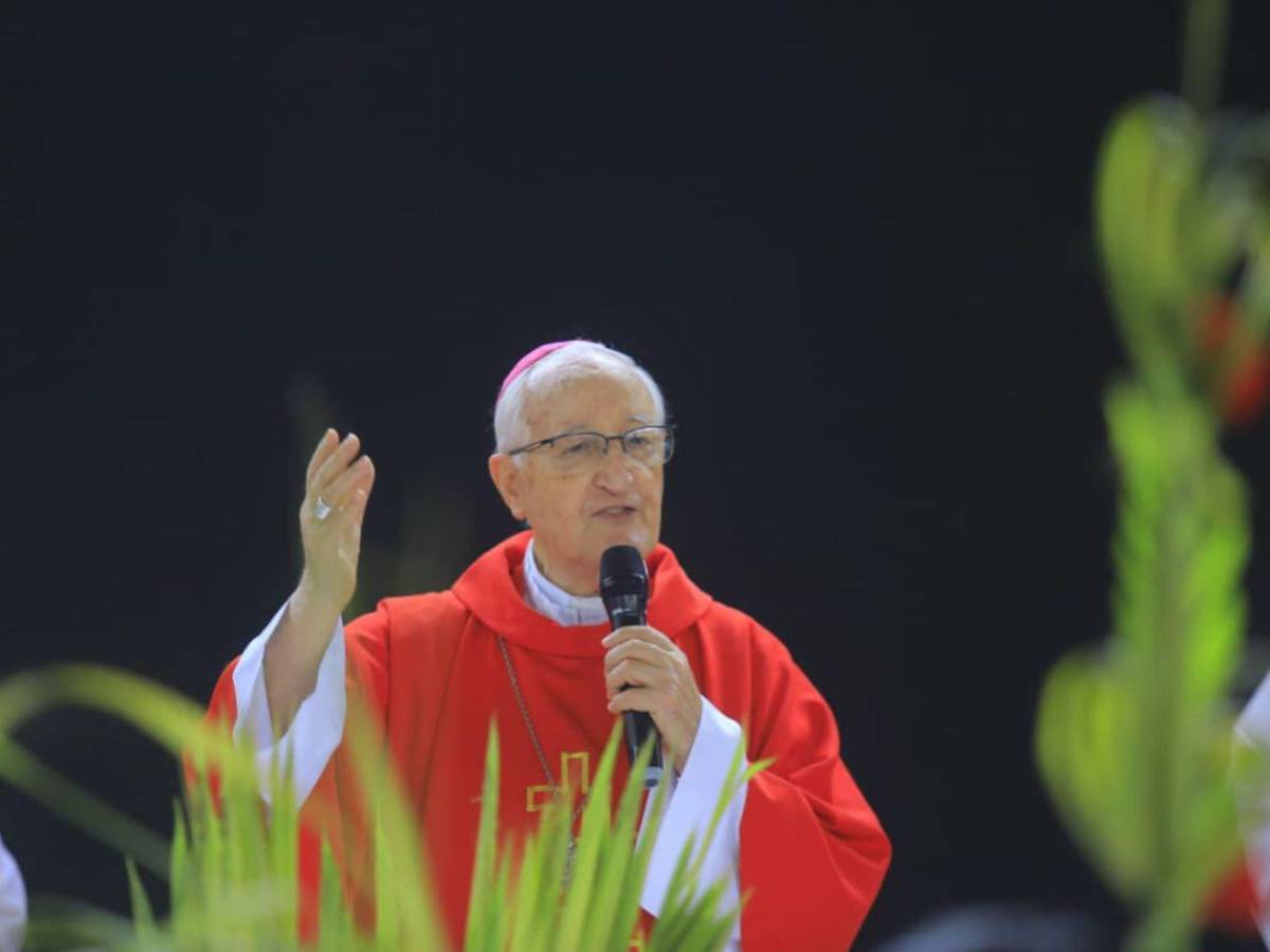 Tradición y fe: feligreses de San Pedro Sula celebran el Domingo de Ramos