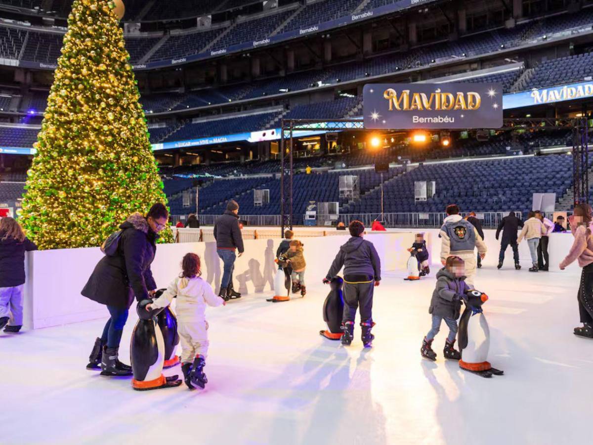 La blanca navidad del Bernabéu: el estadio se transformó en un pueblo mágico