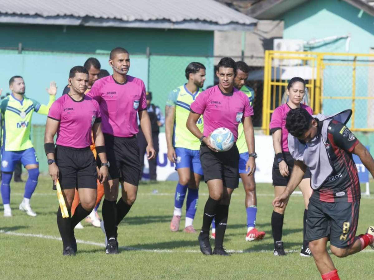 Futbolistas esperando pago, Mauricio Dubón sorprende y ¿quién es la chelita?