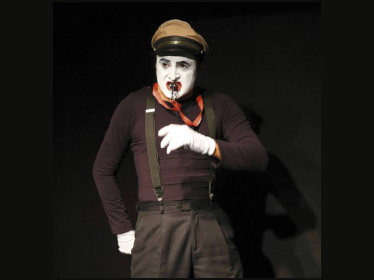 Director de teatro hondureño rompe el silencio tras el asesinato de Diana Calderón