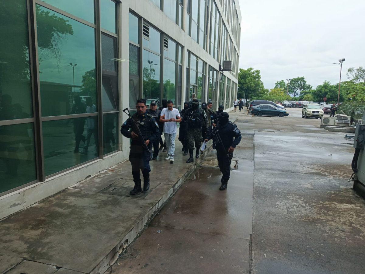 Jueza toma decisión sobre El Burro tras audiencia inicial