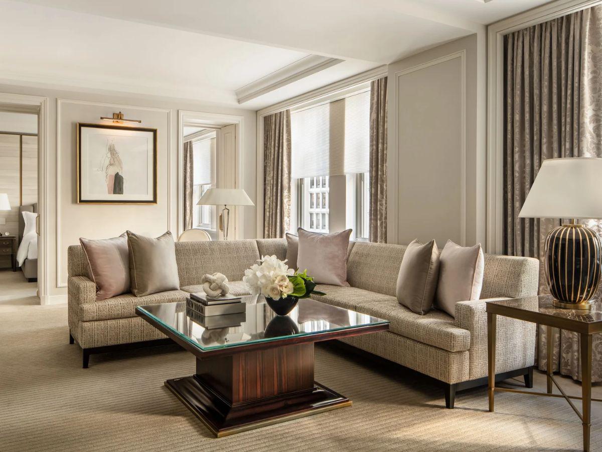 Las lujosas fotos del hotel cinco estrellas donde se hospedó JOH tras ser liberado por Trump