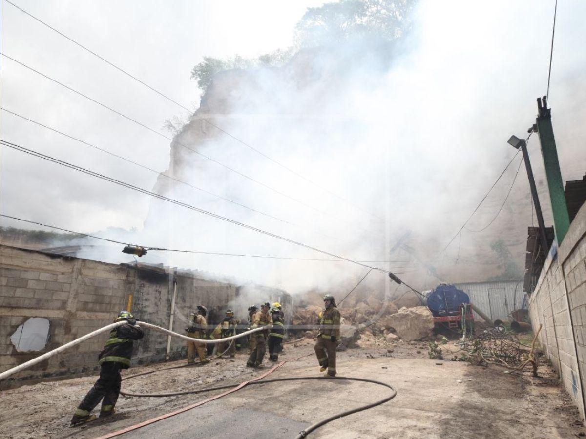 Escenas de dolor, angustia y cansancio: continúa el rescate en el sector Loarque