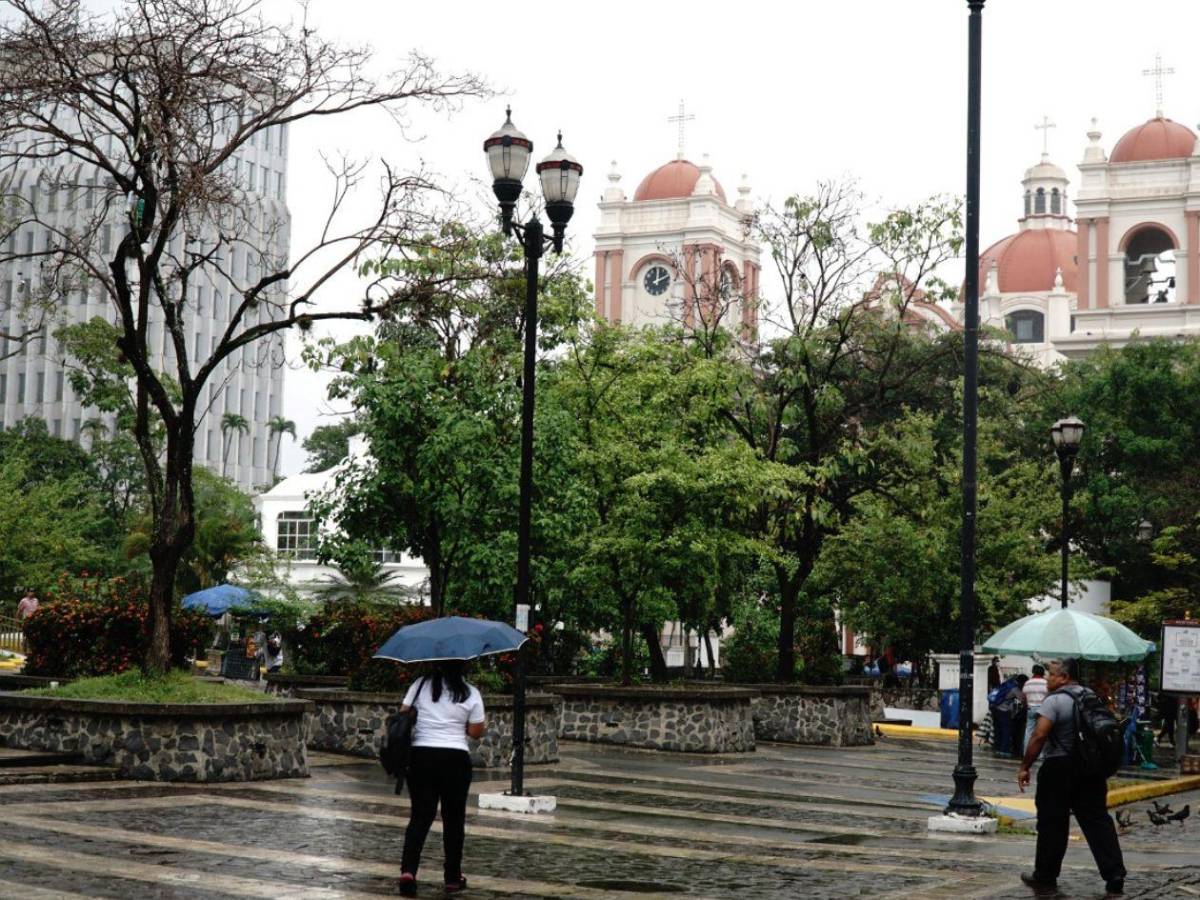 Onda tropical y vaguada afectarán a Honduras durante esta semana
