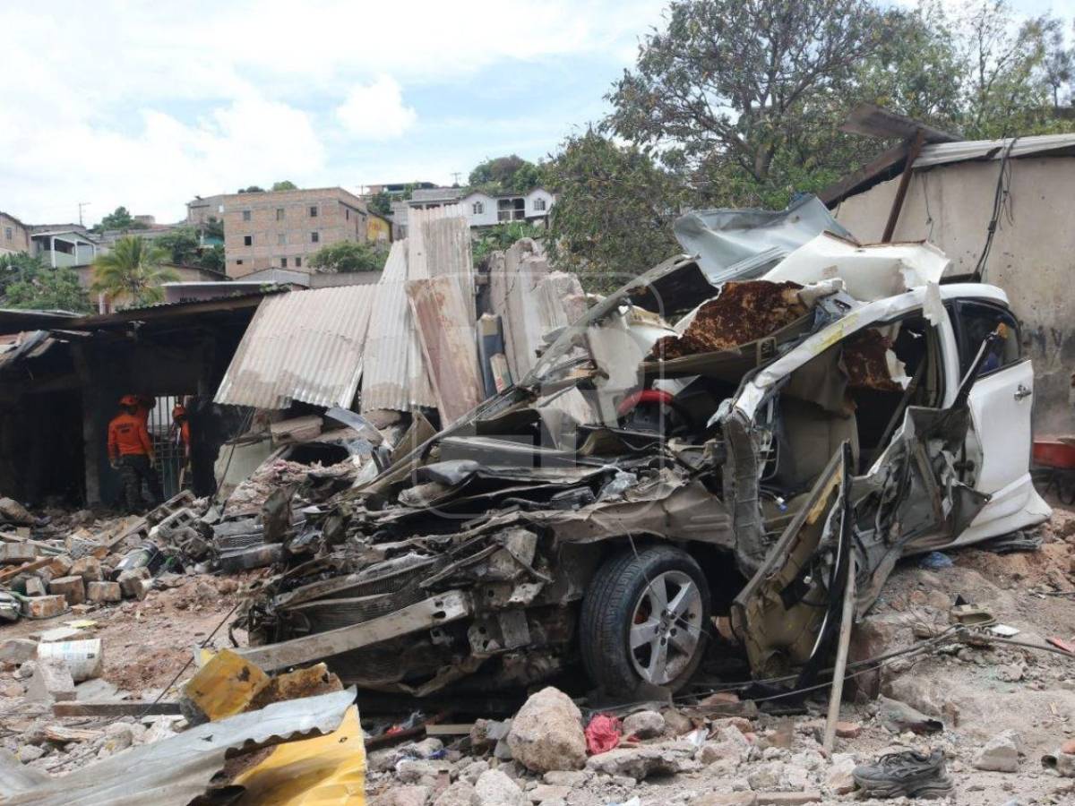 Zona cero: los vestigios de la tragedia vial en la colonia Villa Nueva