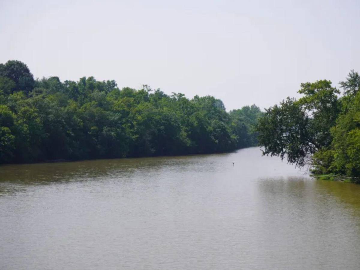 Mortal y profundo:  así es el río en el que murieron cuatro hondureños en Ohio