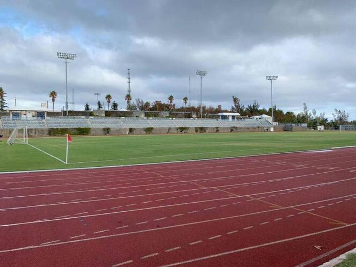 La fea cancha en la que Honduras jugará ante Bermudas por ir a Copa Oro