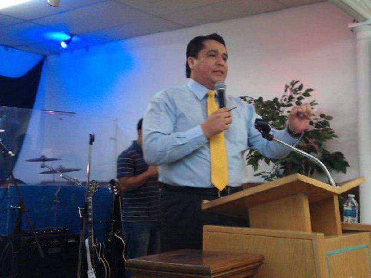 Roy Santos deja mensaje a Mel y profetiza sobre el futuro de Nasralla