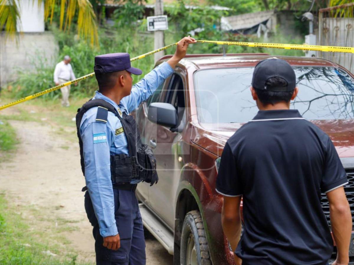 Enterrado hallan cuerpo de un hombre en colonia Villa Norma