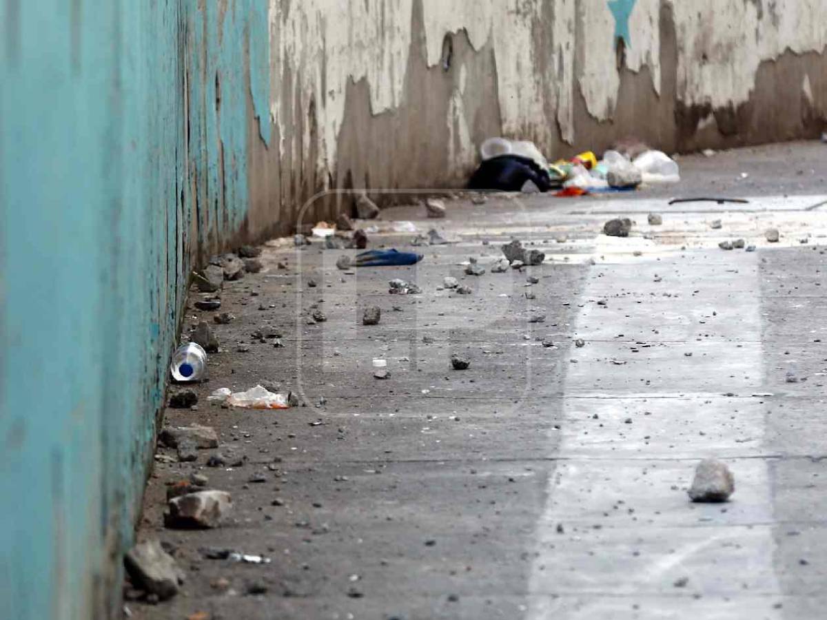 Devastación en el Nacional: Así lucen las calles tras disturbios en Motagua-Olimpia