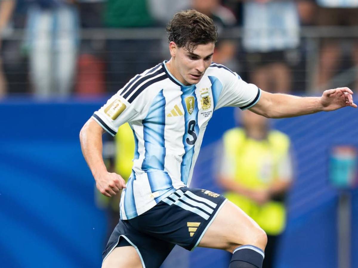 Mercado: ¿Traición de Julián Álvarez? Acepta fichar por impensado equipo y sufre Barcelona