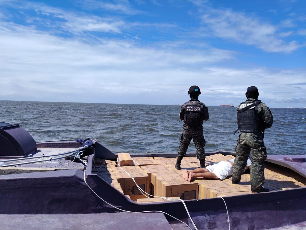 Un ciudadano de origen guatemalteco fue detenido para investigación por suponerlo responsable del delito de contrabando, en perjuicio de La Hacienda Pública del Estado de Honduras.