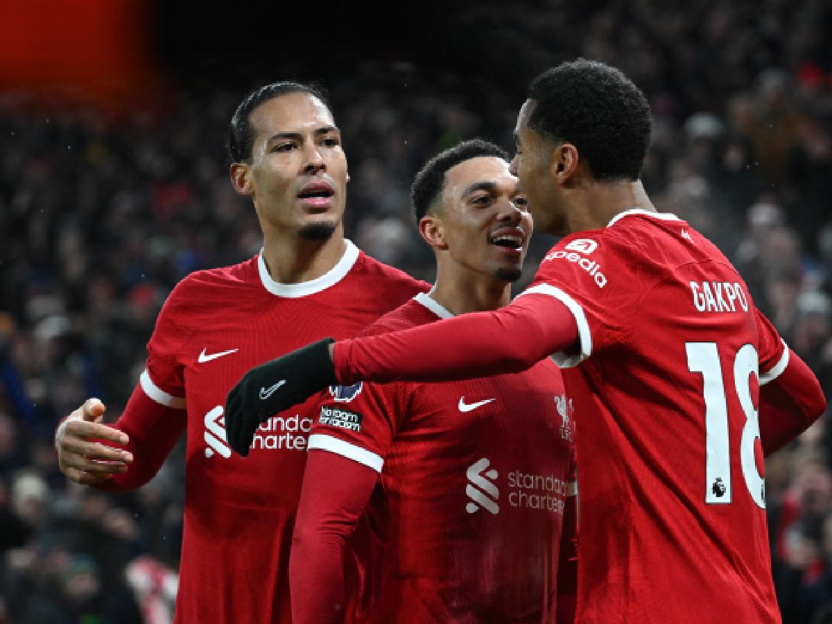 Premier: Liverpool logra agónica remontada en partidazo de siete goles