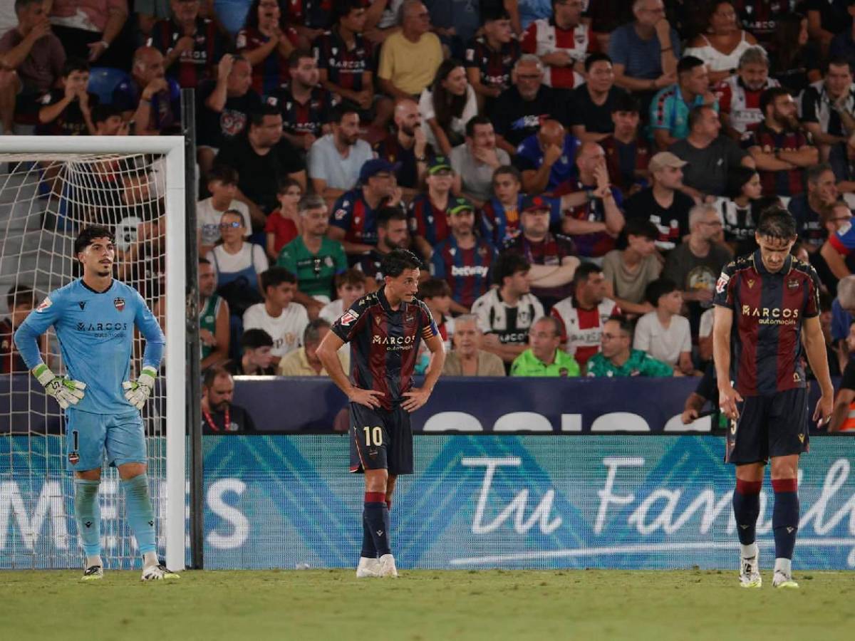 Indignación en Barcelona, polémico penal y revelan lo que pasó con Lewandowski ante Levante