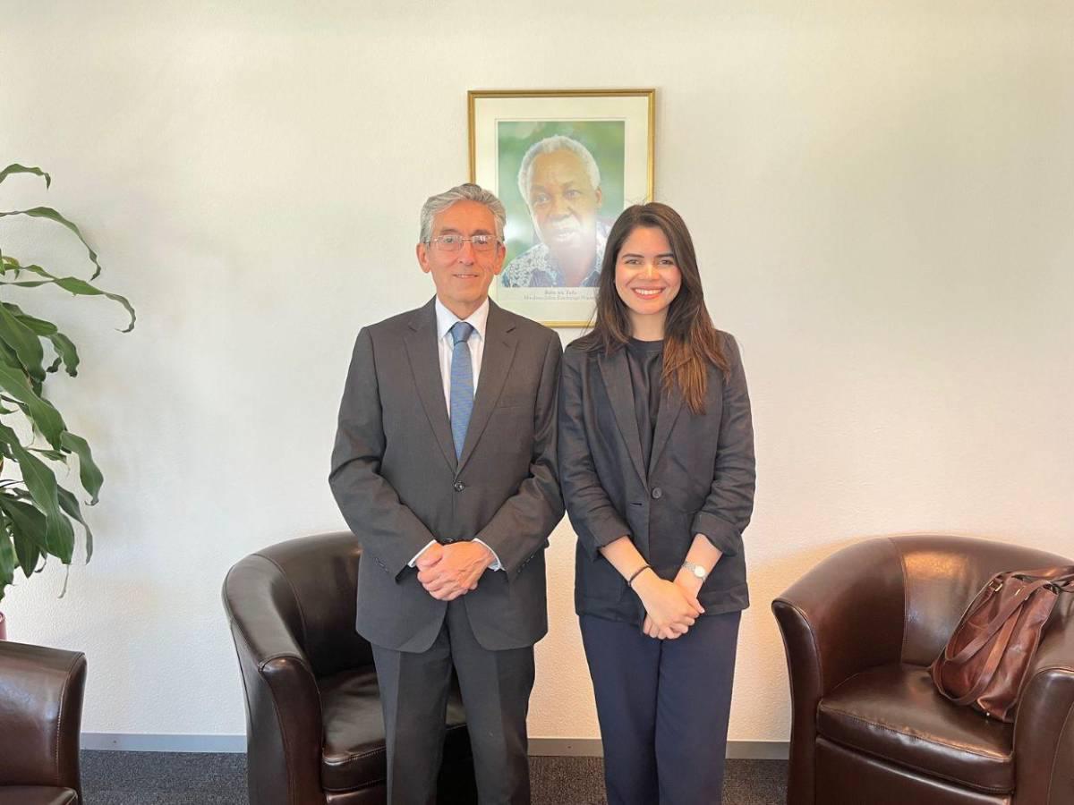 Hija de Rixi Moncada responde a críticas y explica por qué estudió en Oxford