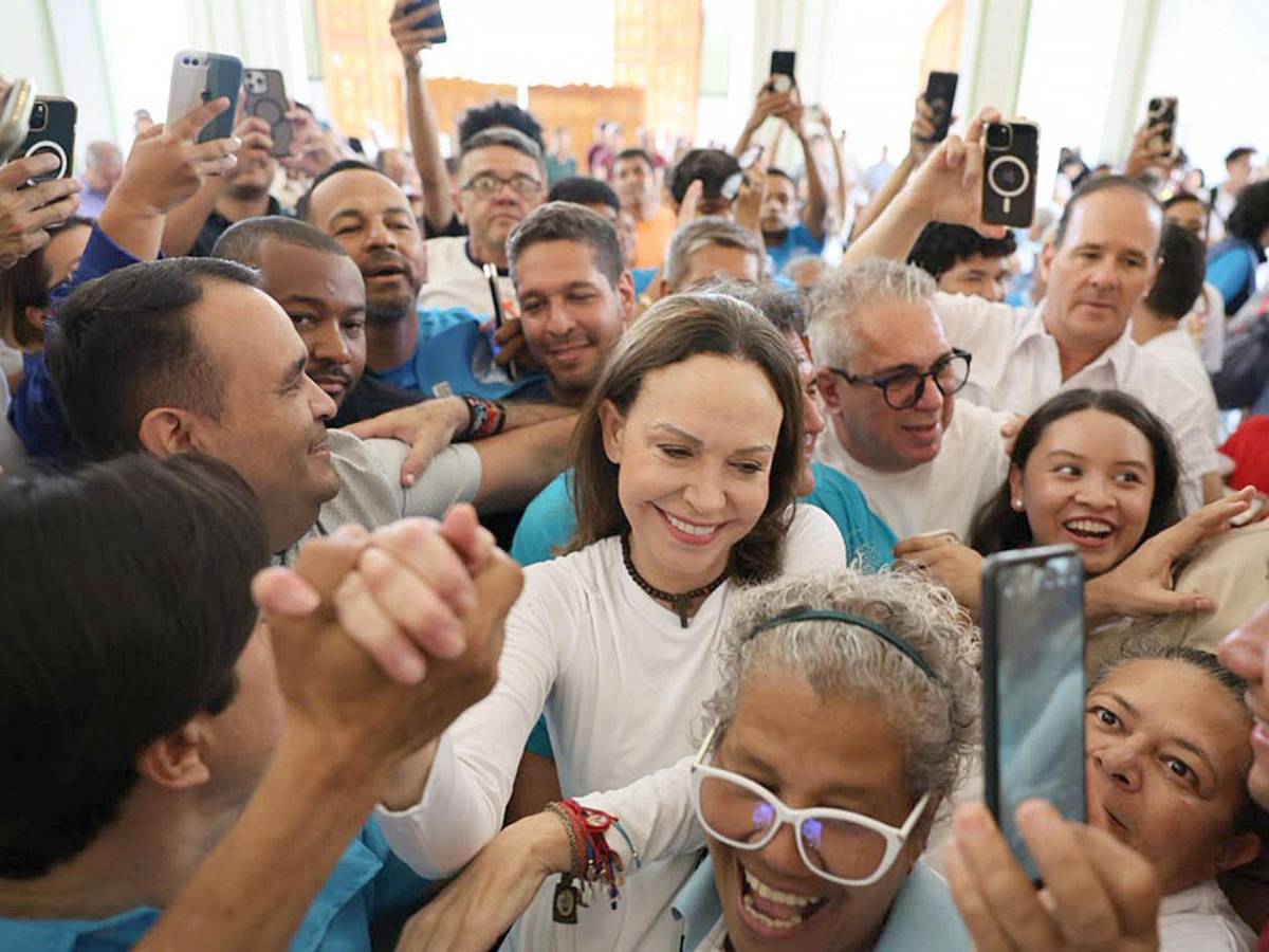 Así fue el multitudinario recorrido de María Corina Machado tras regresar a Venezuela