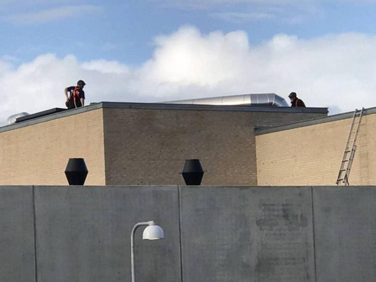 Futbolista mexicano es condenado a la cárcel en Europa: Así es la temible celda