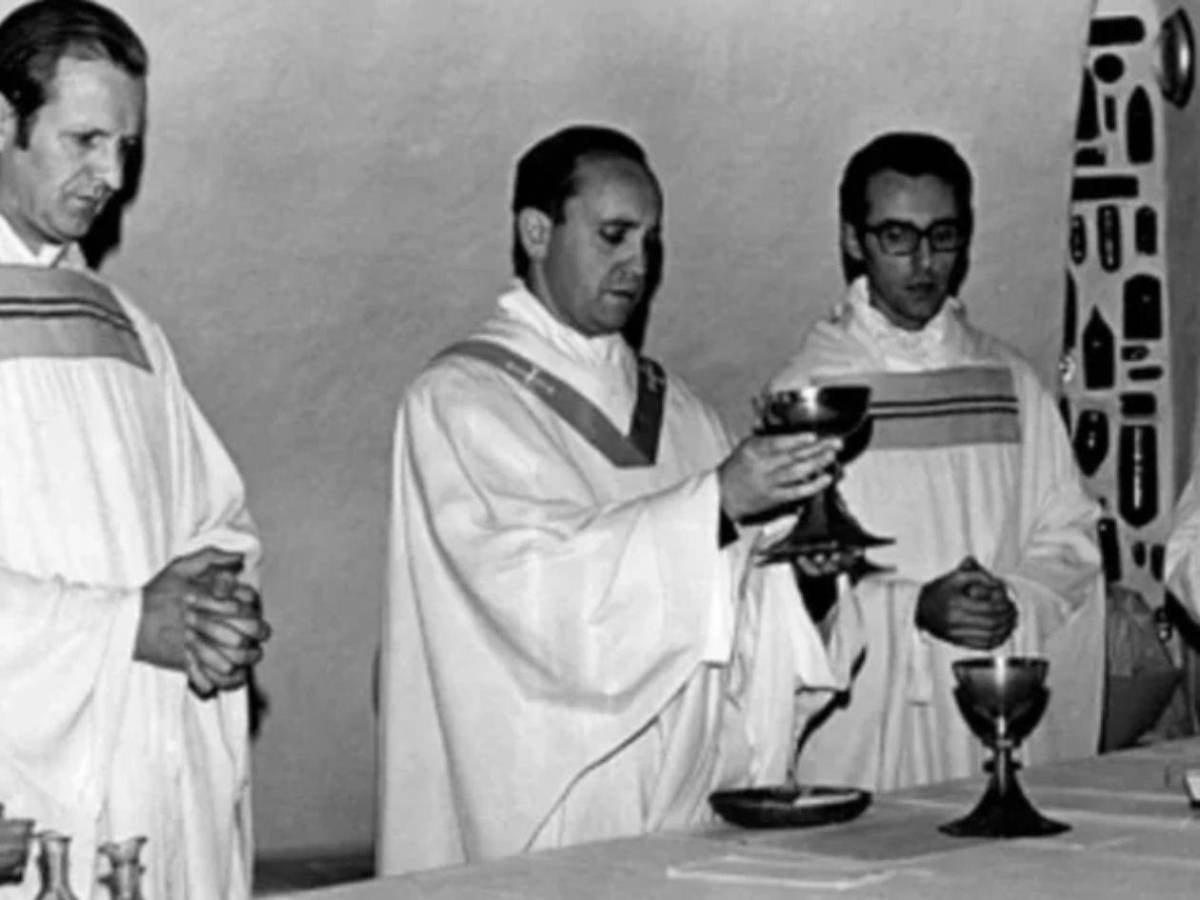 Papa Francisco: trayectoria de joven a líder mundial de la Iglesia Católica