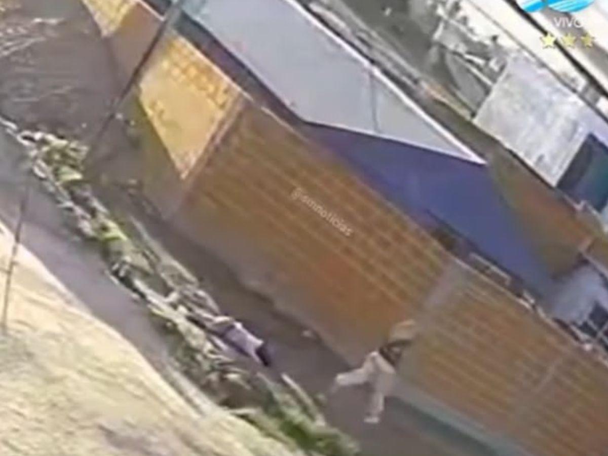 Jovencita muere tras quedar en medio de un tiroteo; su abuela resultó herida