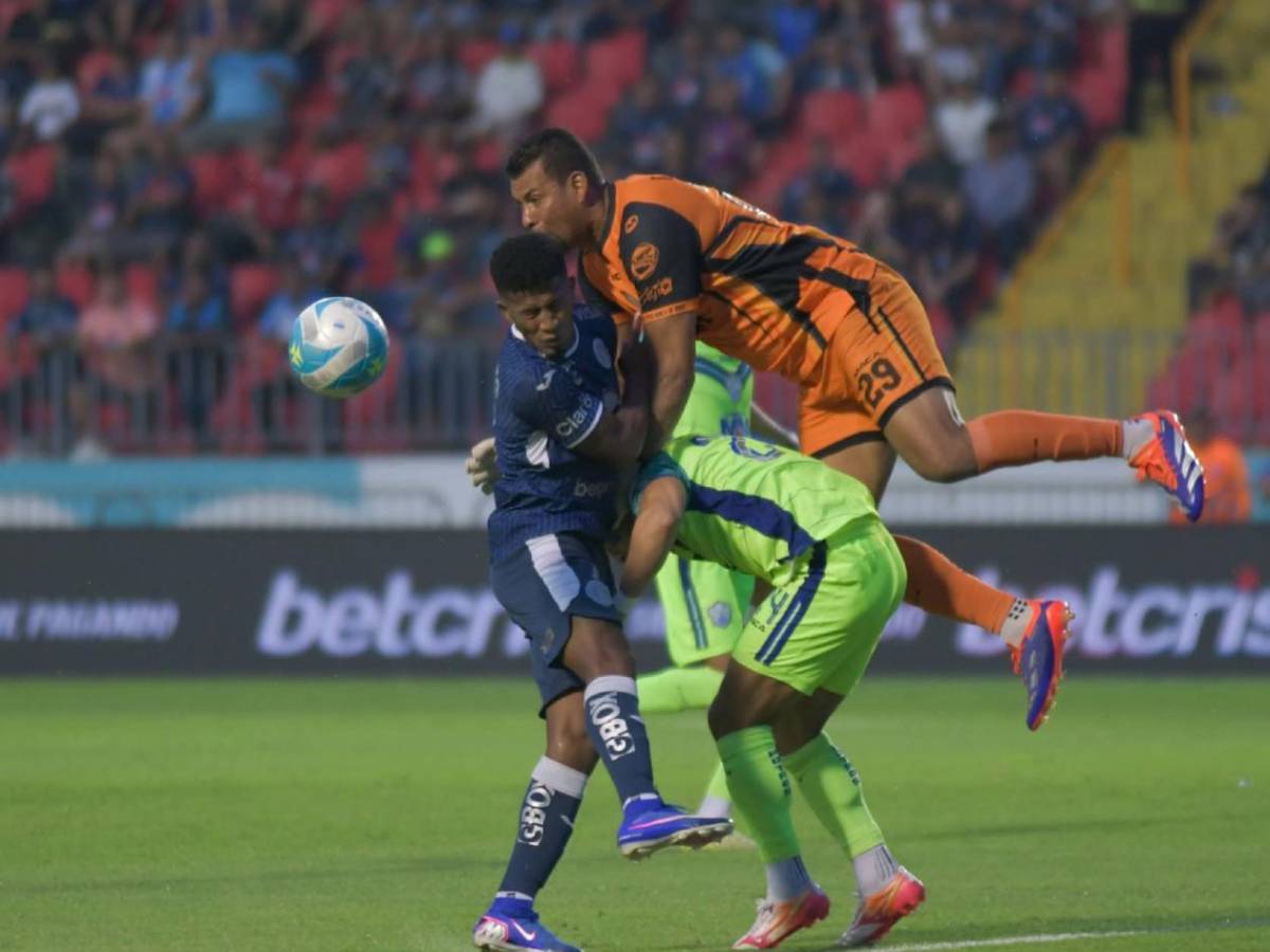 Motagua hace el ridículo, su afición se rebela y señalan al culpable