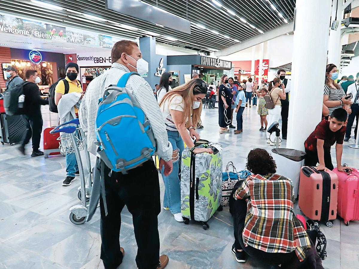 Aduanas investiga saqueos de encomiendas y maletas