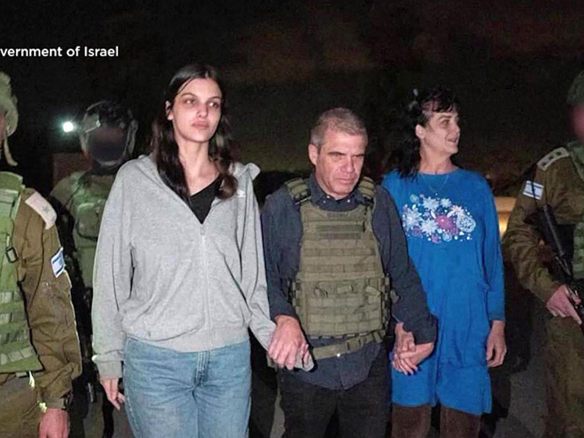 Publican imágenes de las dos rehenes liberadas por Hamás