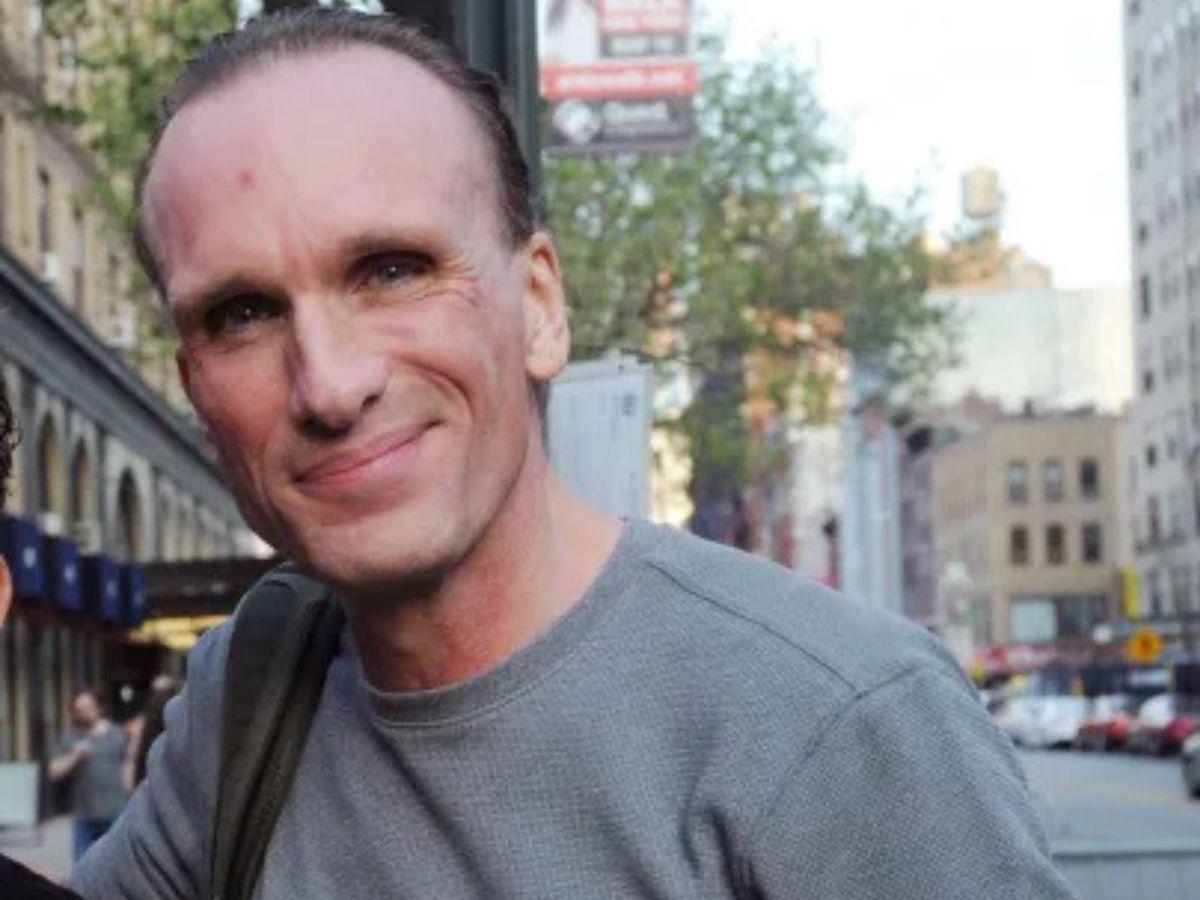 Muere querido actor de “La máscara”; fue hallado sin vida en su departamento