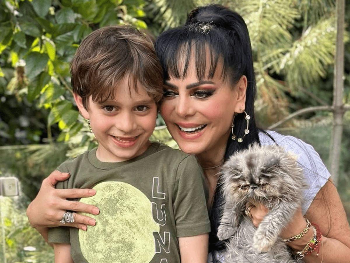 Maribel Guardia habría renunciado a todos sus proyectos para quedarse con su nieto