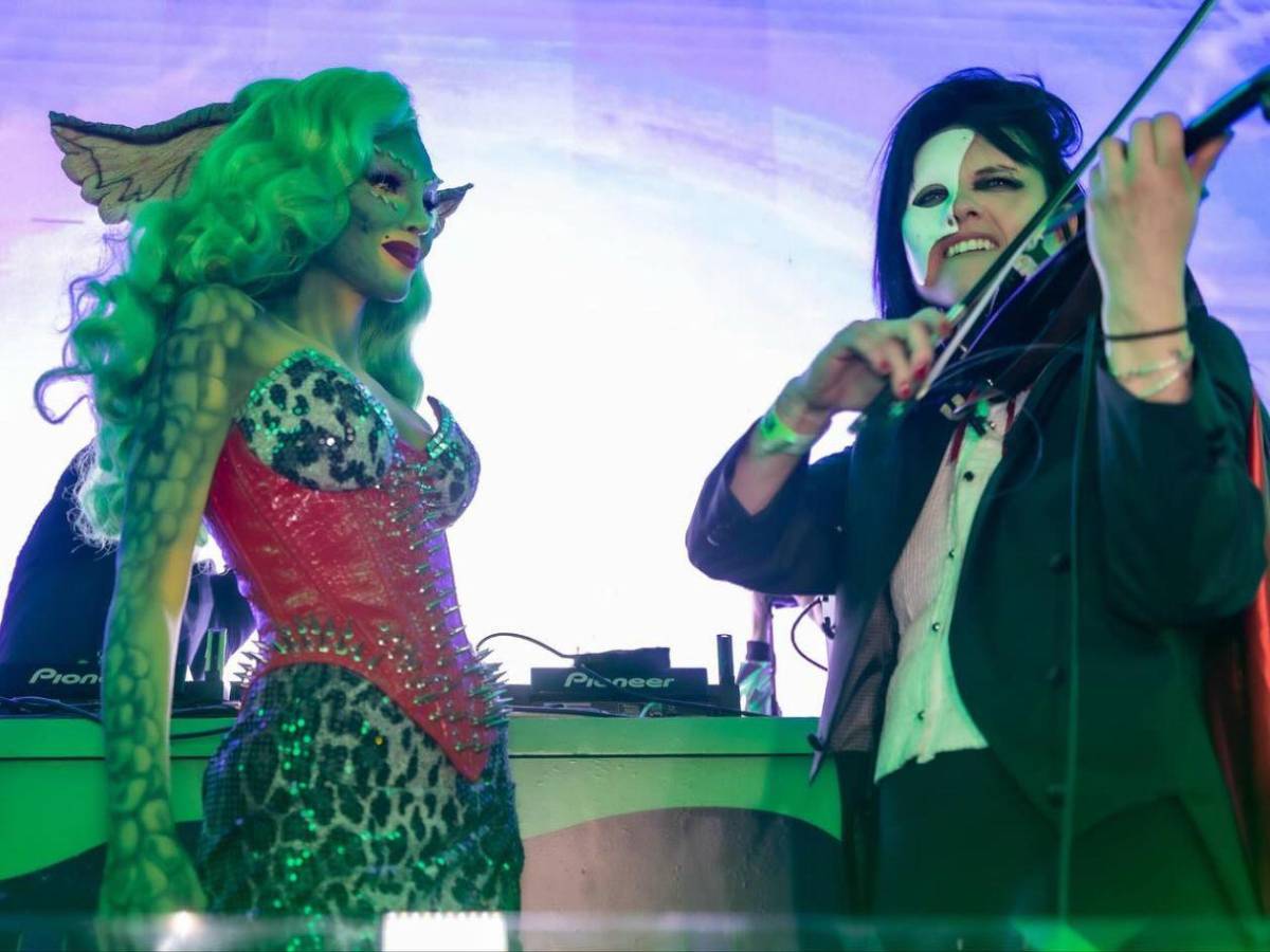 Belinda se consagra como la reina del Halloween en México