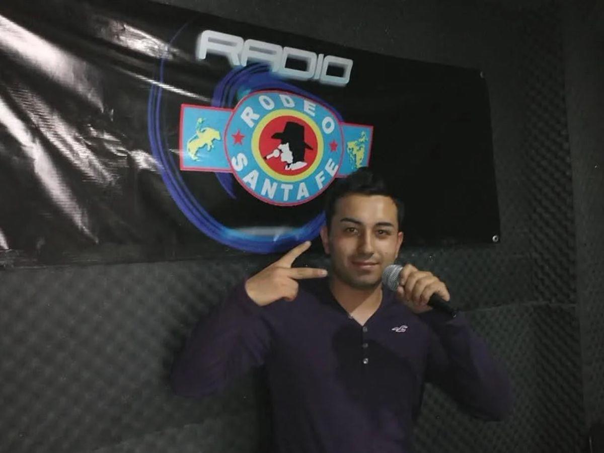 Bala perdida mata a querido locutor de radio durante un tiroteo
