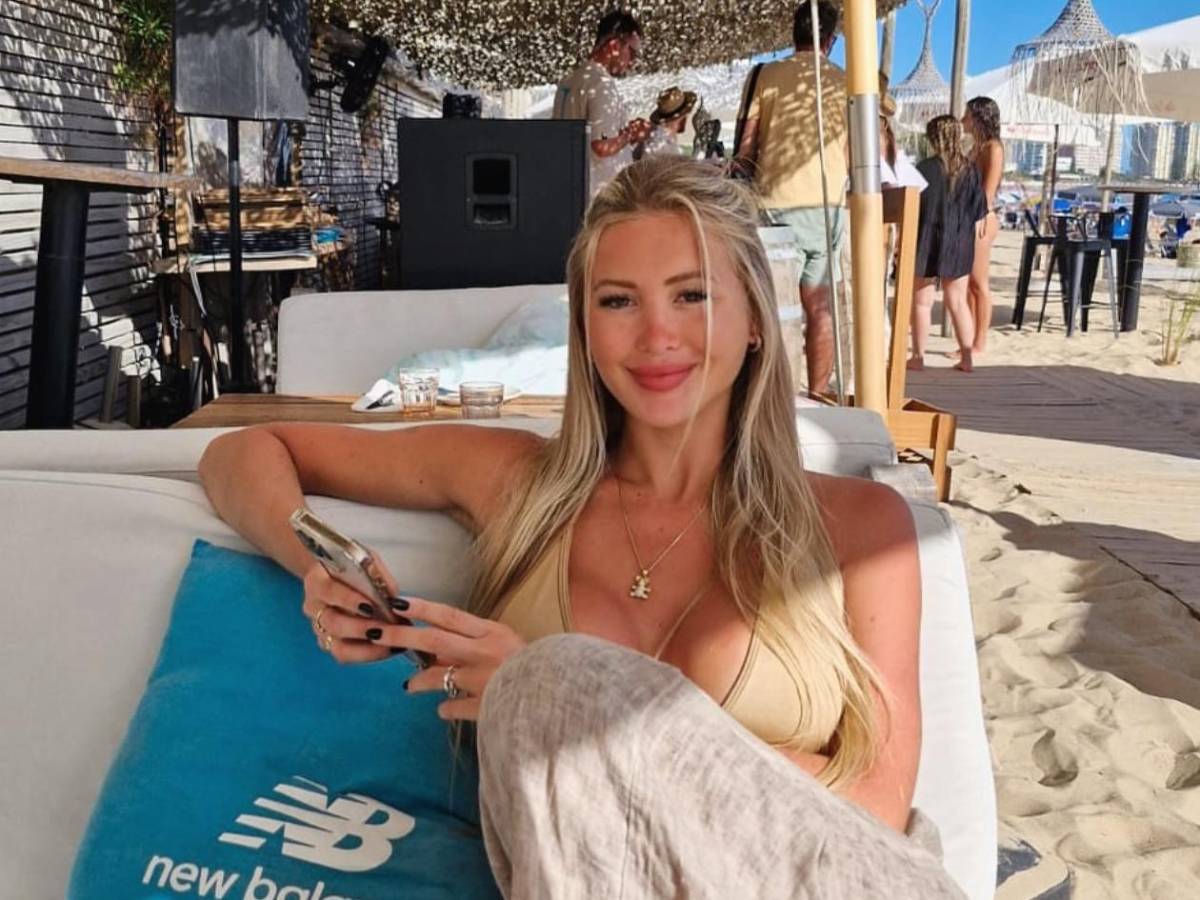 Explosivo romance: Futbolista le quita mujer a compañero y arden las redes