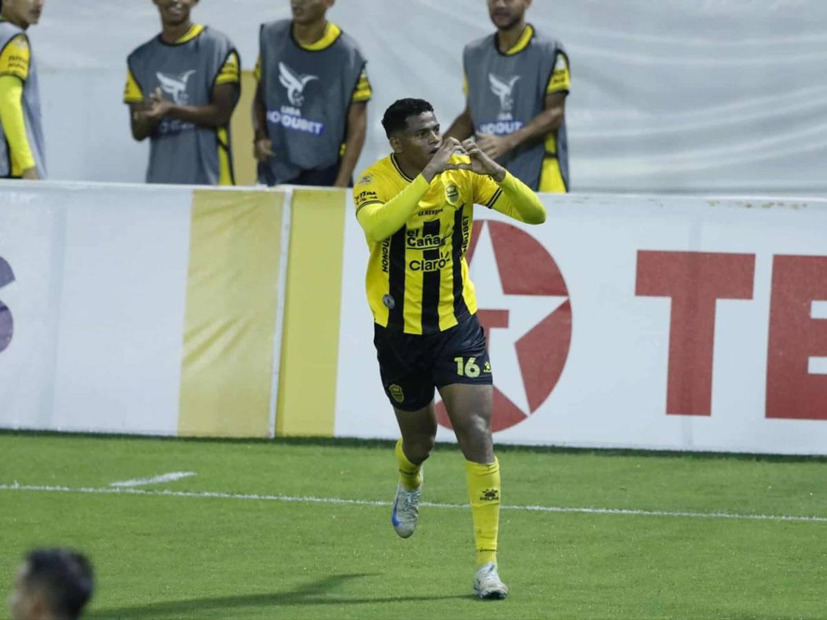 Olimpia y Real España festejan remontadas, jugador termina de portero, inundados y bellezas