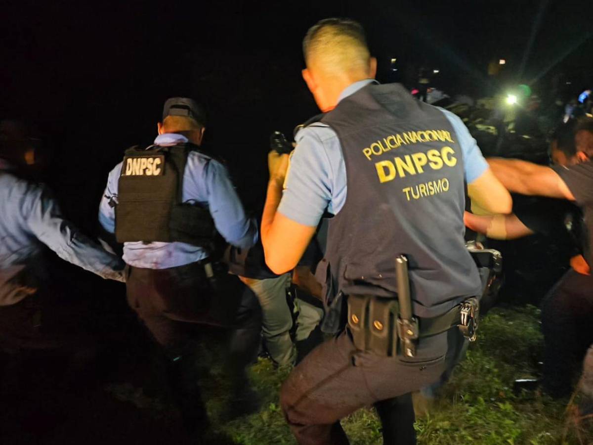 Héroes de Roatán: rescataron con vida a cuatro pasajeros de avión que cayó al mar