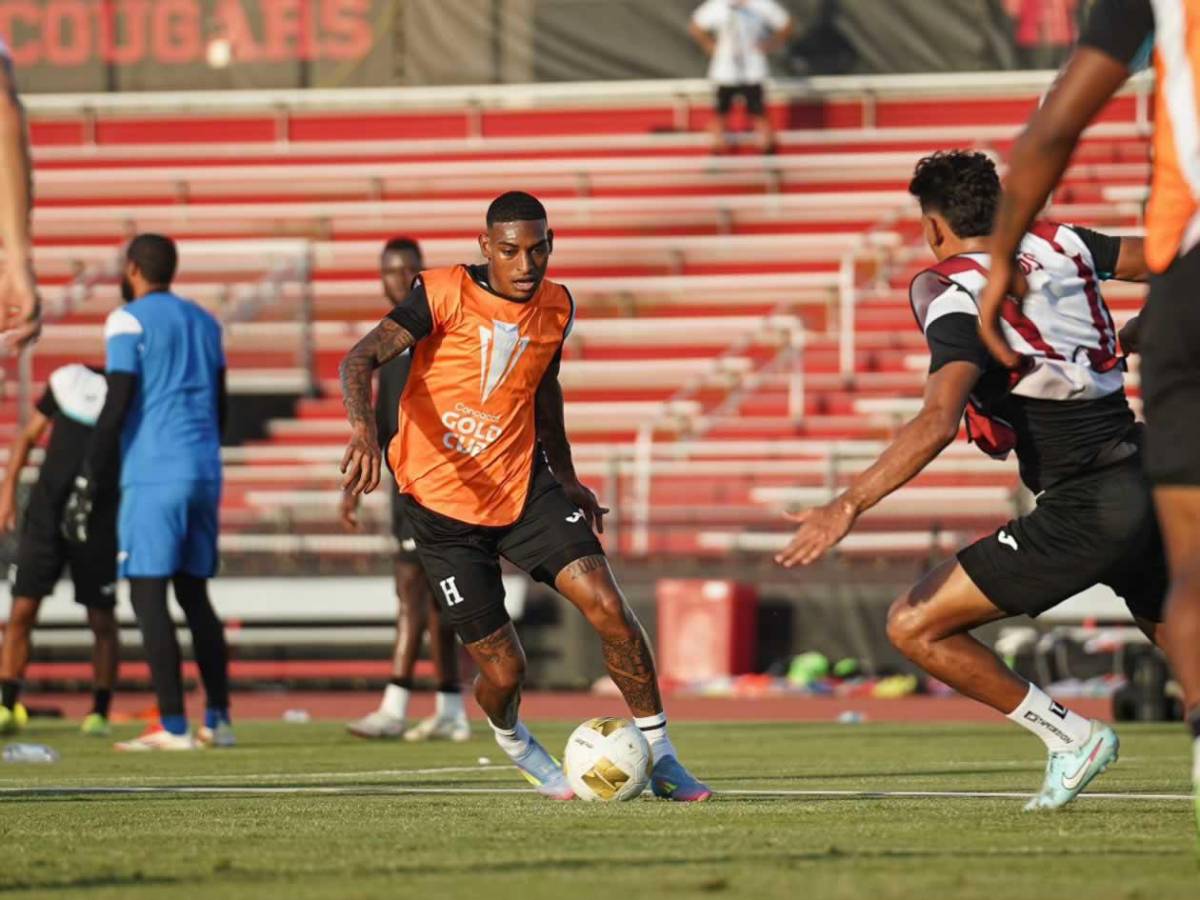 Rueda cambia medio equipo: el 11 titular de Honduras contra El Salvador en la Copa Oro
