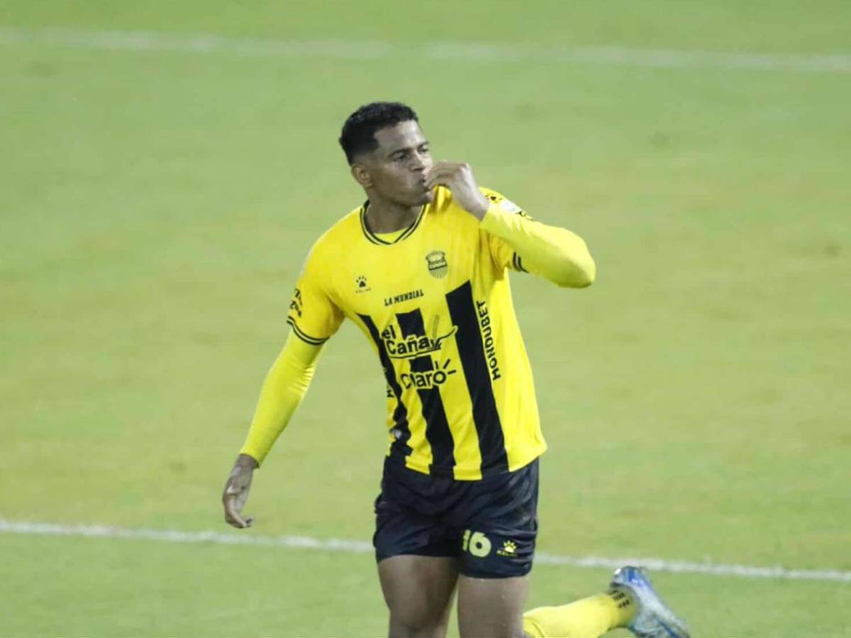 Olimpia y Real España festejan remontadas, jugador termina de portero, inundados y bellezas