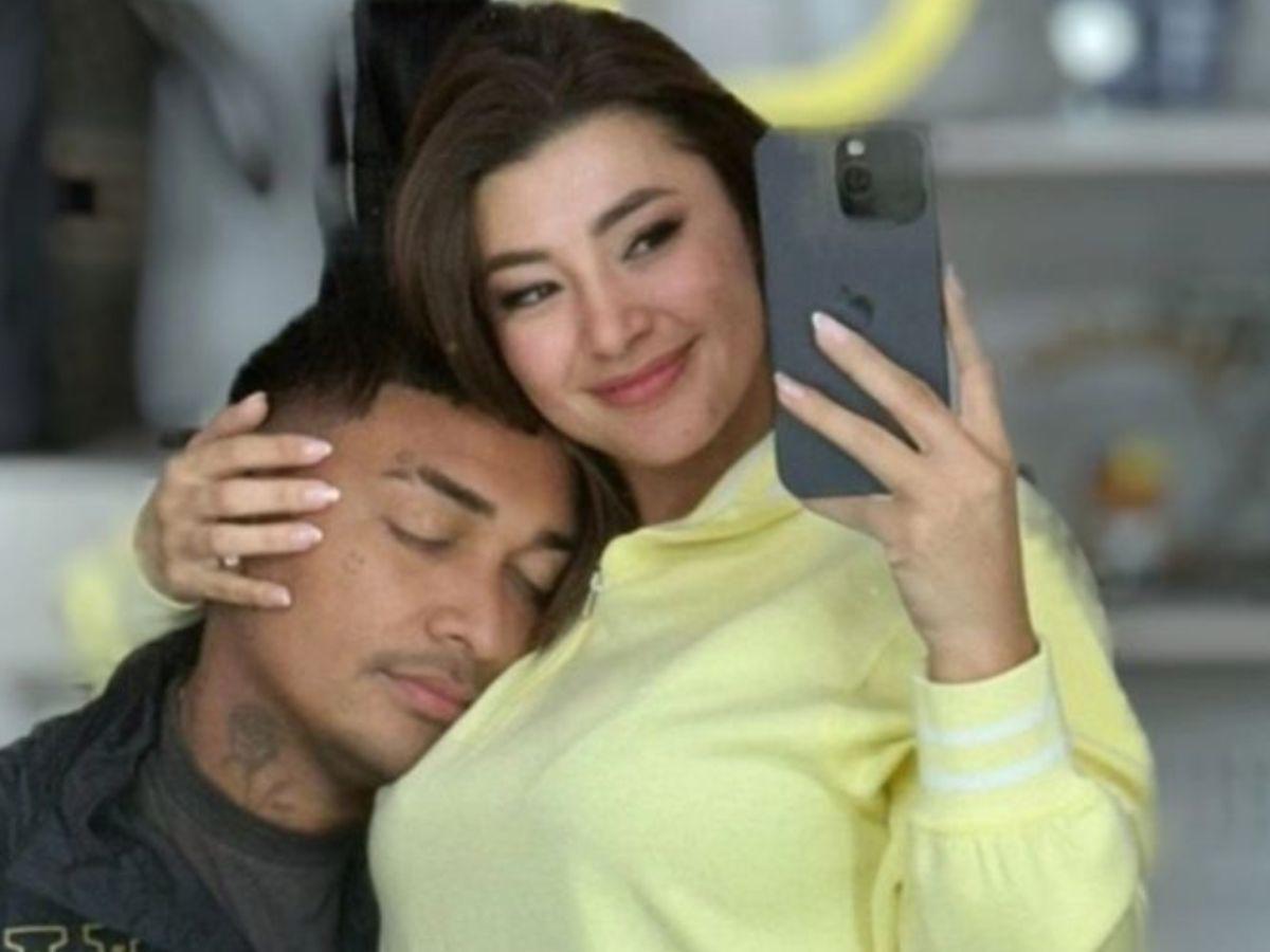 Milagro Flores presume la construcción de su segunda casa