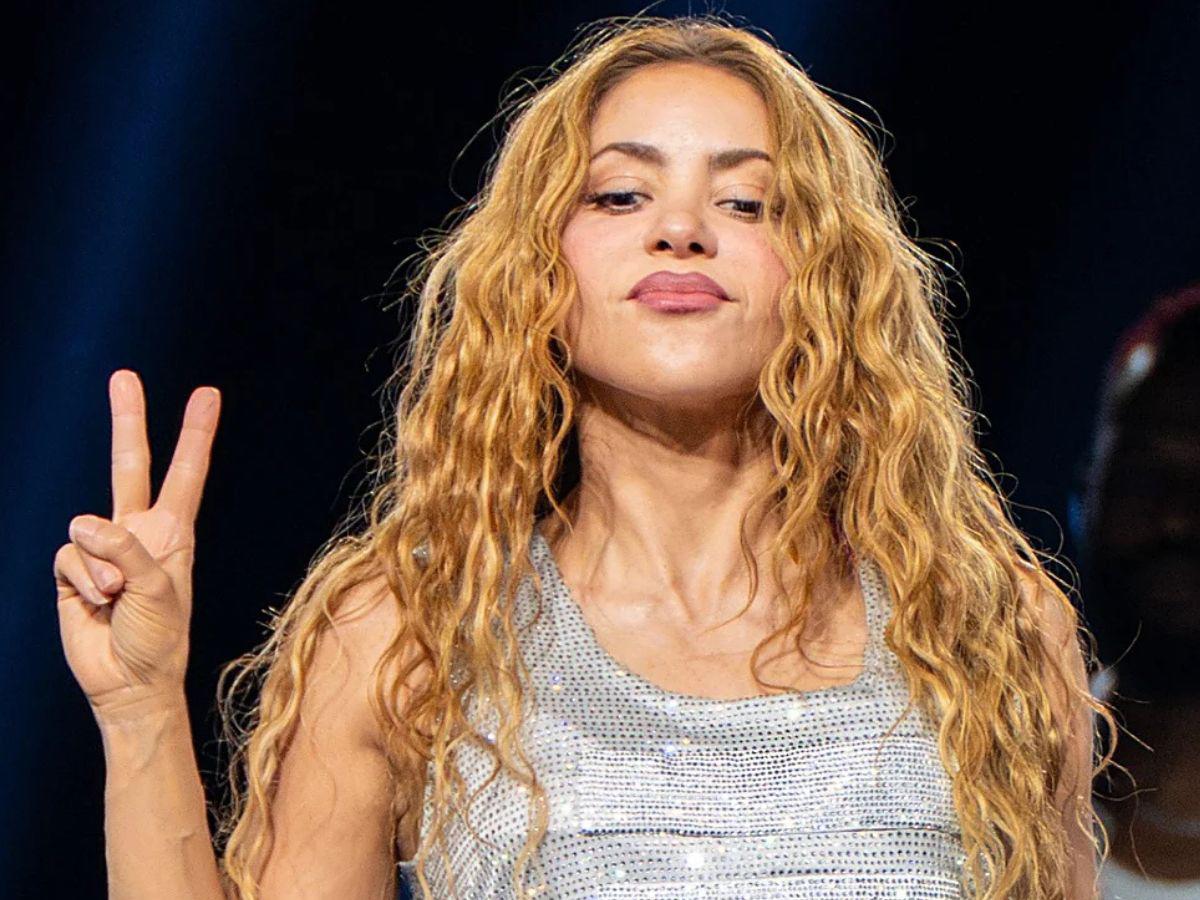 Shakira reconstruirá universidad y colegios afectados por el terremoto en Colombia