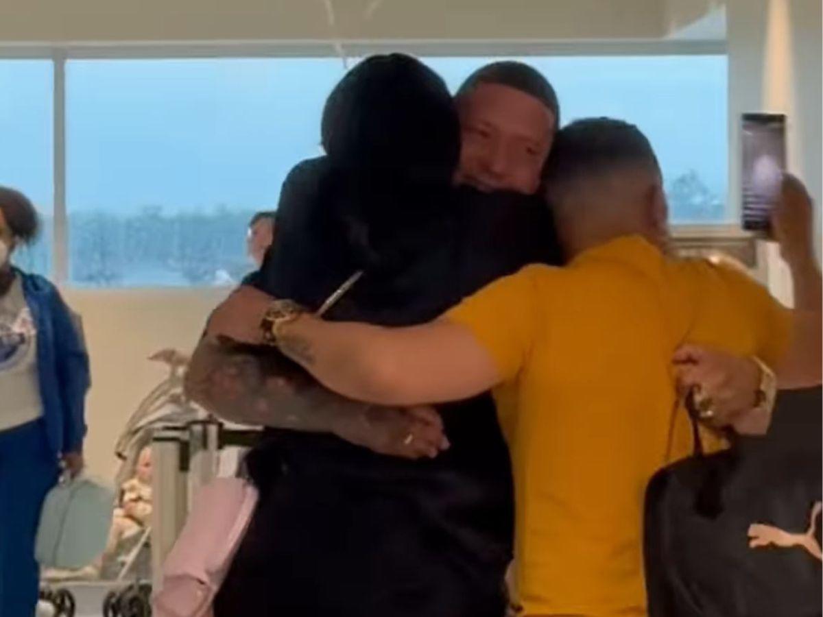 Ayudó a su novio a emigrar a EEUU y al llegar la asesinó con 15 puñaladas