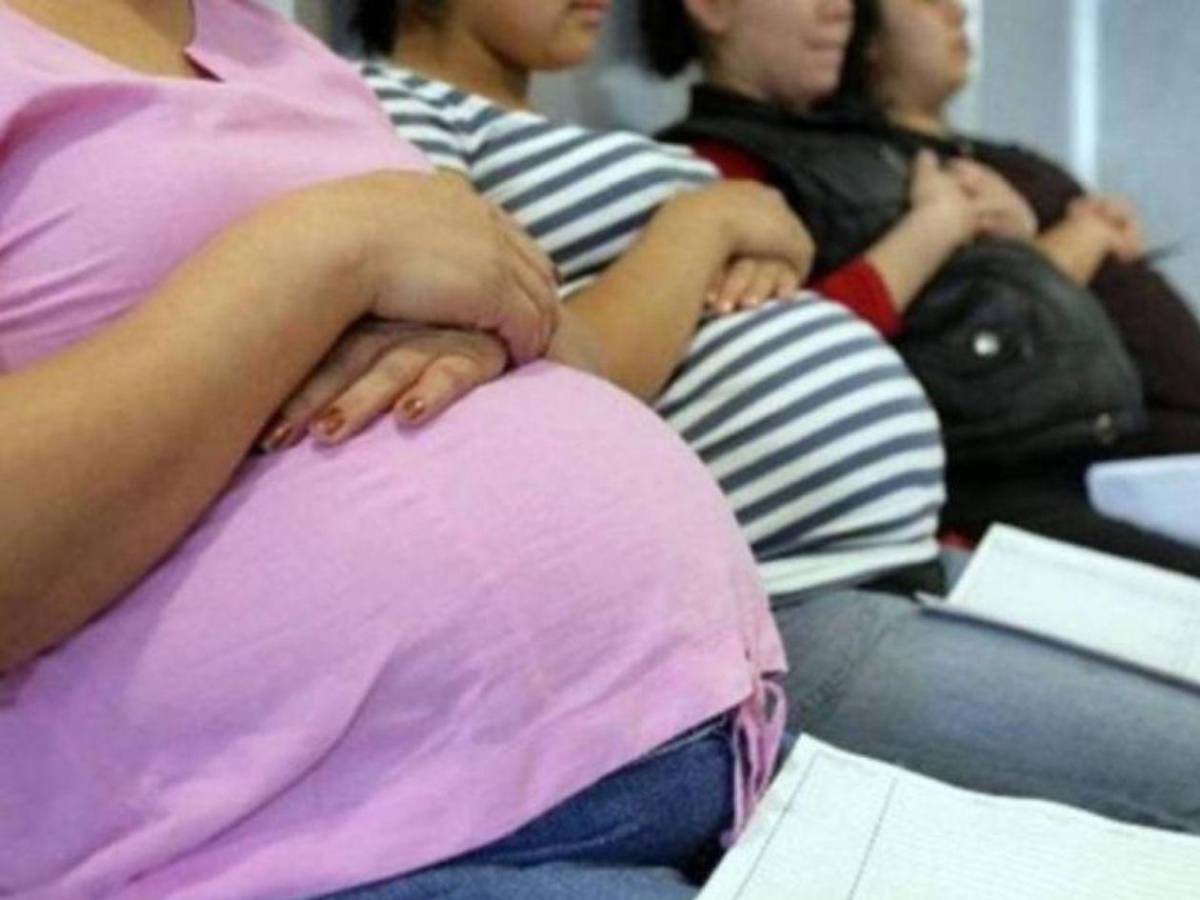 La soltería crece en Honduras: tres millones de mujeres sin casarse