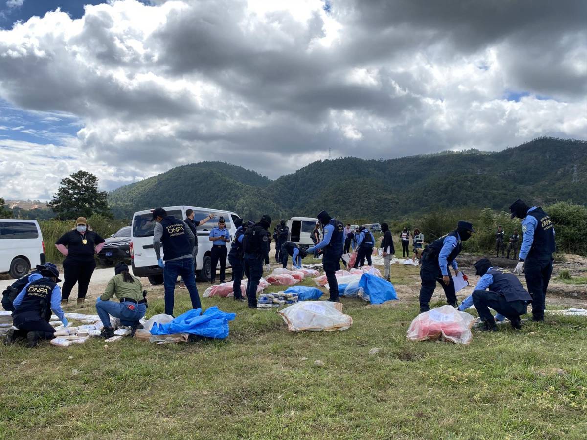 Honduras destruye 1,085 kilos de cocaína incautados en lo que va de 2022