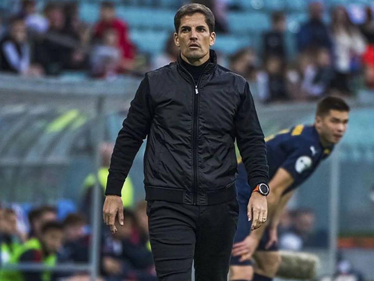 Entrenador fue despedido por utilizar IA en sus alineaciones: estuvo en el Barcelona