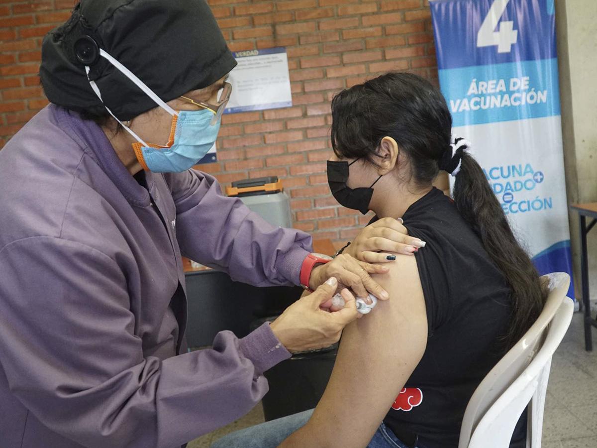 Advierten de otra ola por aumento de casos de covid-19