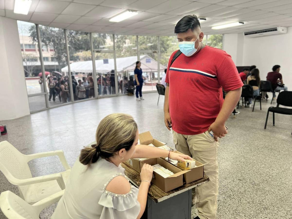 Unah-vs inicia proceso de identificación estudiantil